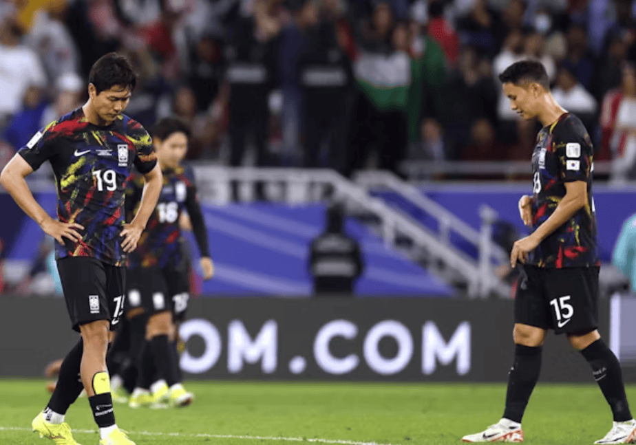 波鸿队寻找突破口,争取三分 波鸿队寻找突破口,争取三分