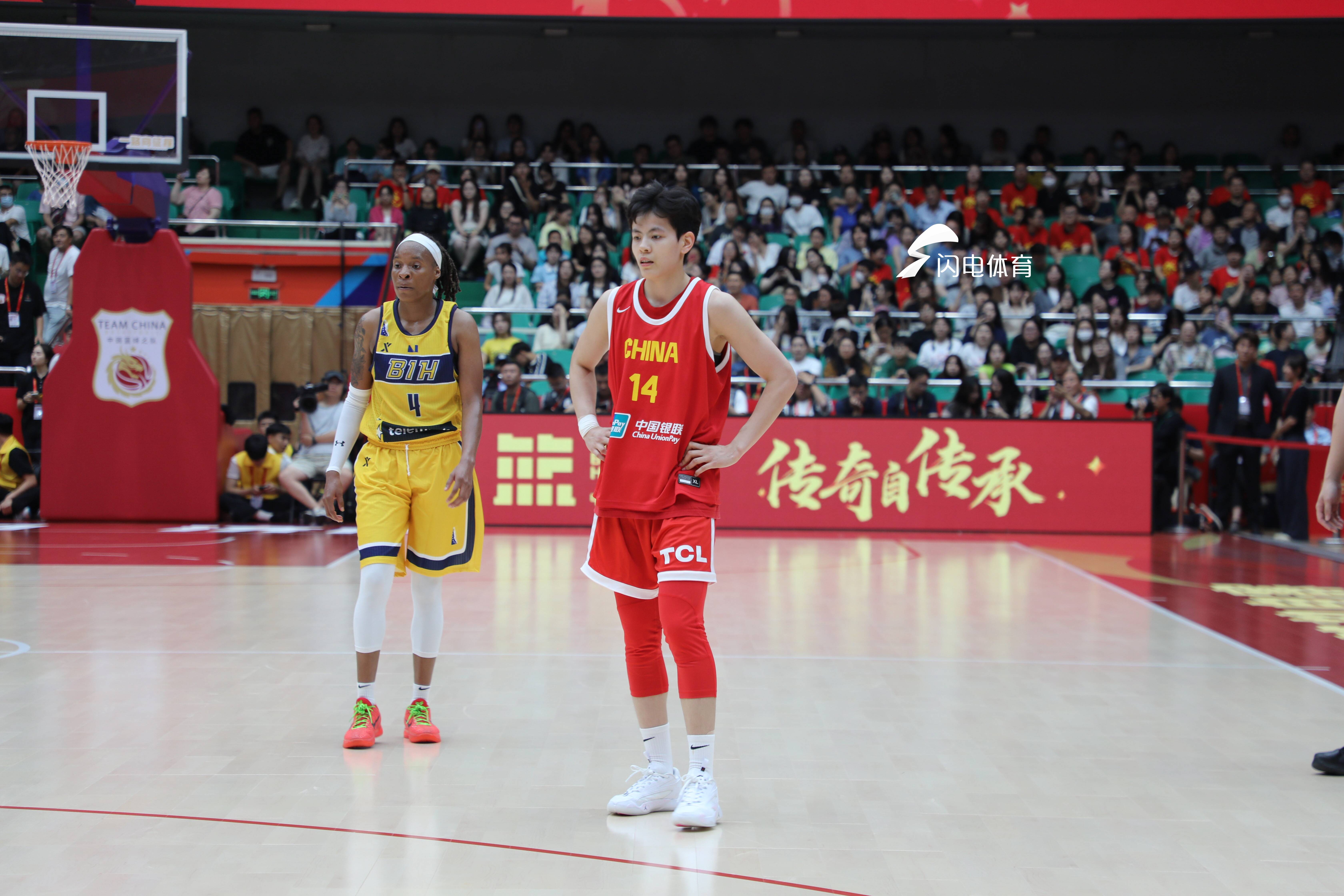 关于体育盛宴热闹上演,运动员们兢兢业业的信息 关于体育盛宴热闹上演,运动员们兢兢业业的信息