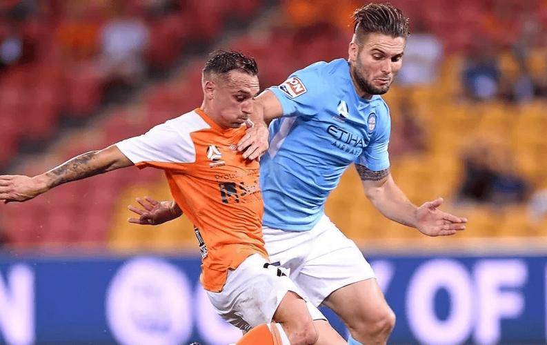 澳大利亚足球联赛布里斯班狮吼队加强防线训练的简单介绍 澳大利亚足球联赛布里斯班狮吼队加强防线训练的简单介绍