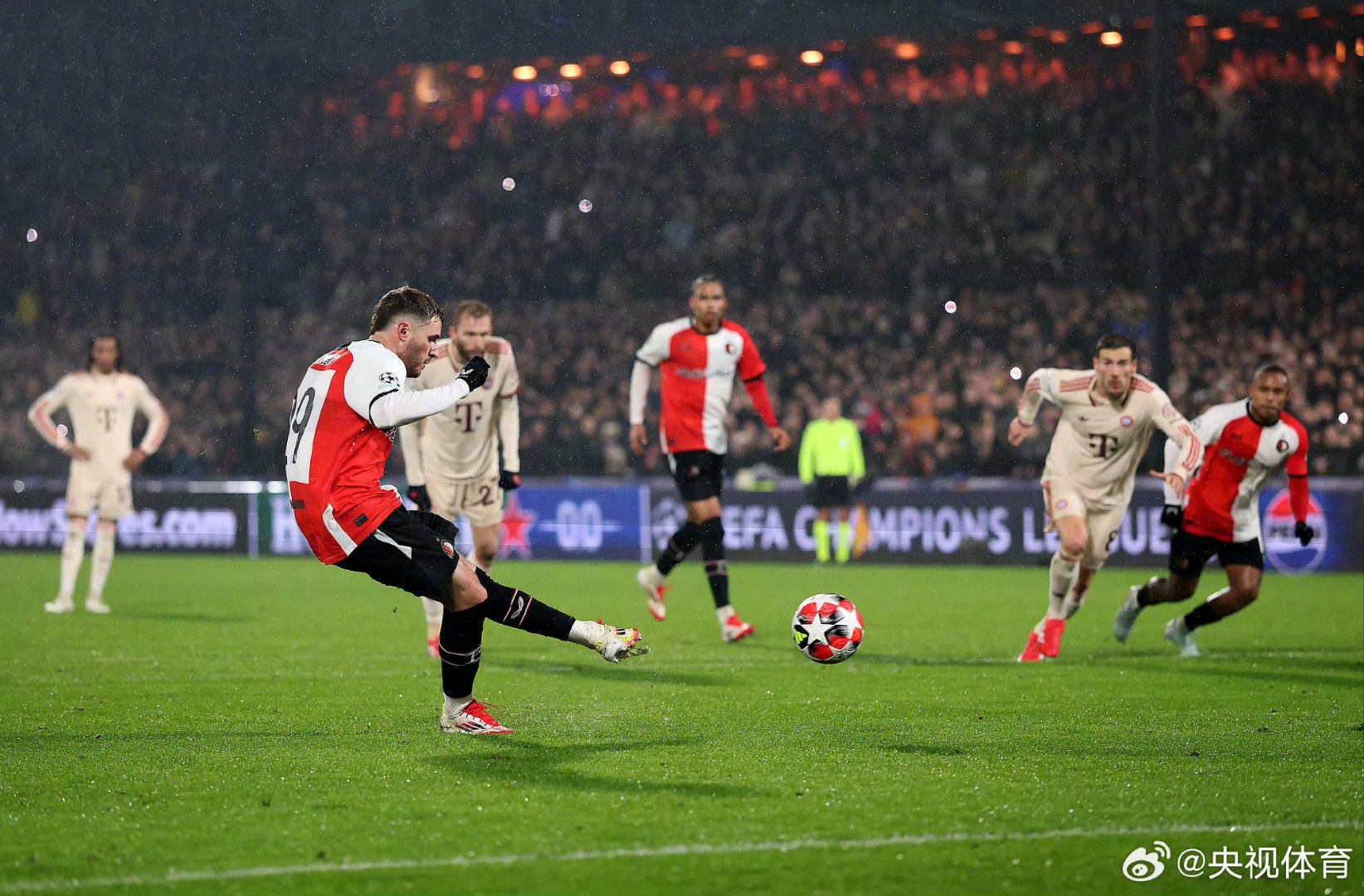 德国杯赛上演惊险一幕，豪门险胜