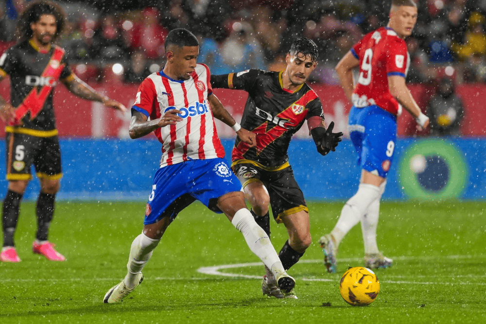 赫罗纳主场逼平巴列卡诺,保级形势严峻 赫罗纳主场逼平巴列卡诺,保级形势严峻