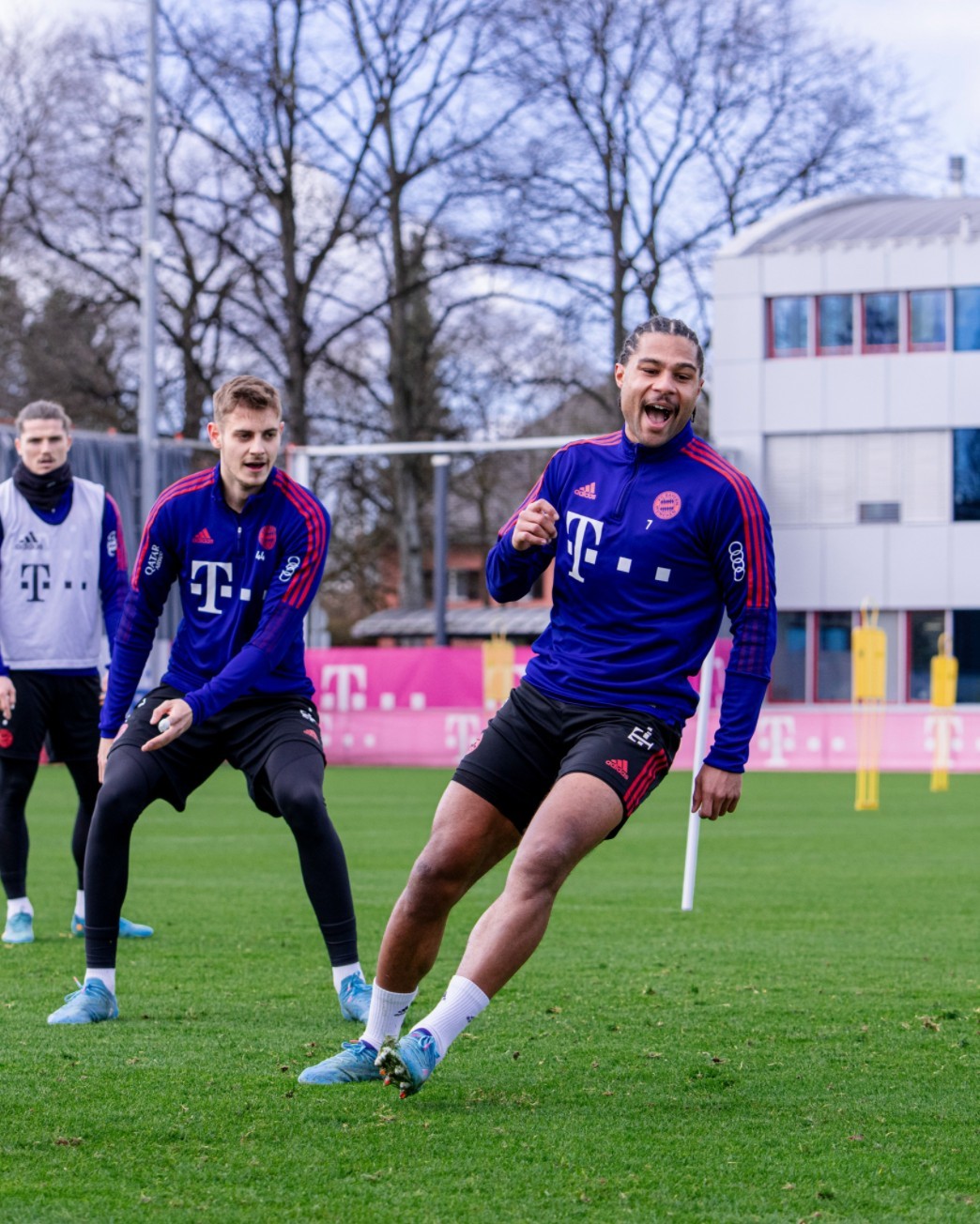 关于法兰克福球队确定新赛季目标，积极备战未来挑战的信息