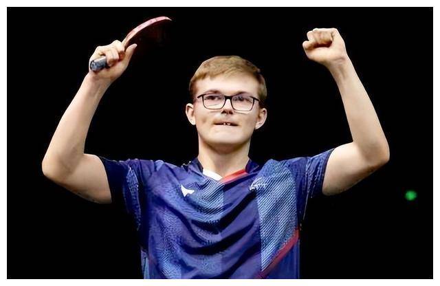 法国新秀成为球队关键先发，触目惊心