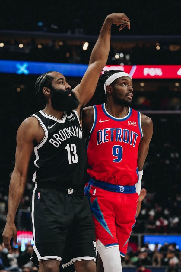 活塞险胜奇才,格兰特贡献25分 活塞险胜奇才,格兰特贡献25分