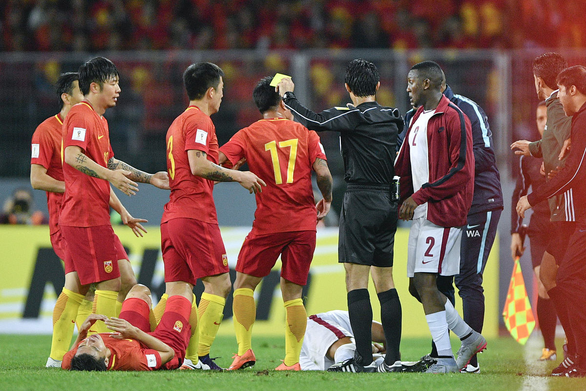 队员不懈努力，帮助球队实现胜利