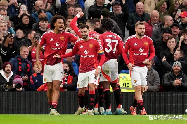曼联3-1逆转埃弗顿，拉什福德传射梅开二度
