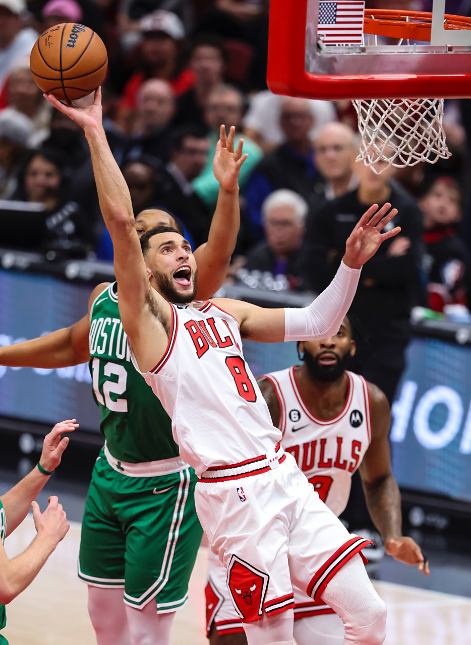 包含克劳福德独取25分，步行者大胜凯尔特人的词条