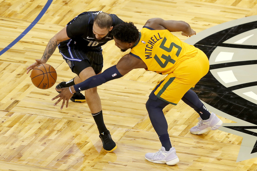 包含四川队碾压爵士,戈贝尔统治全场的词条 包含四川队碾压爵士,戈贝尔统治全场的词条