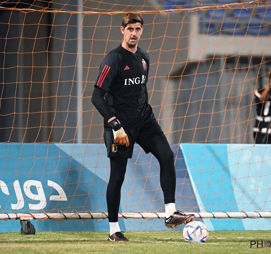 荷兰轻取挪威，库尔图瓦高光表现的简单介绍